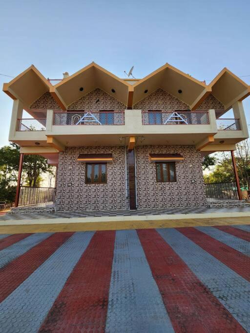 Farmhouse Close To Nature - Kesari Farm Gandhinagar Luaran gambar